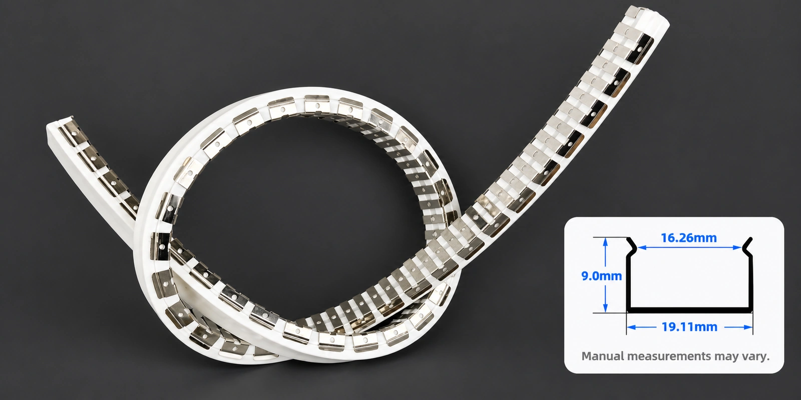مسارات تركيب مرنة، ⁦18 × 10 mm⁩: صورة المنتج مع مقطع مرجعي أسفل اليمين وتنبيه بشأن تفاوت القياسات اليدوية